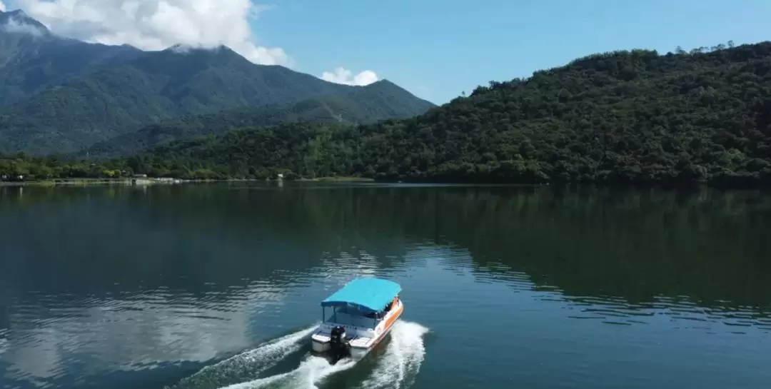 Yachting around Liyu Lake Experience in Hualien