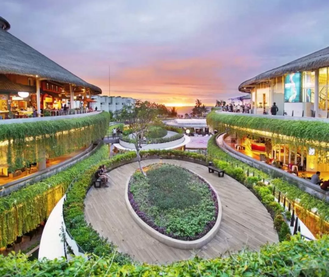 Bali's Best Shopping Malls And Art or Night Markets Tour