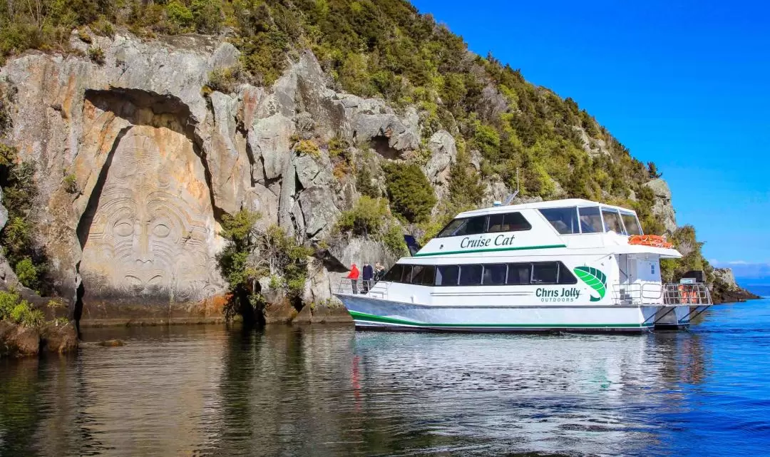 Daily Scenic Lake Taupō Cruise to Ngātoroirangi Māori Rock Carvings