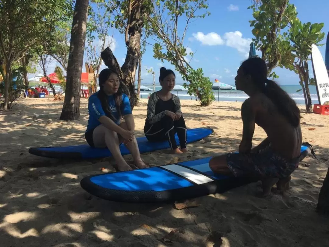 Surfing Lesson in Kuta by Daddy and Mom Surfing School