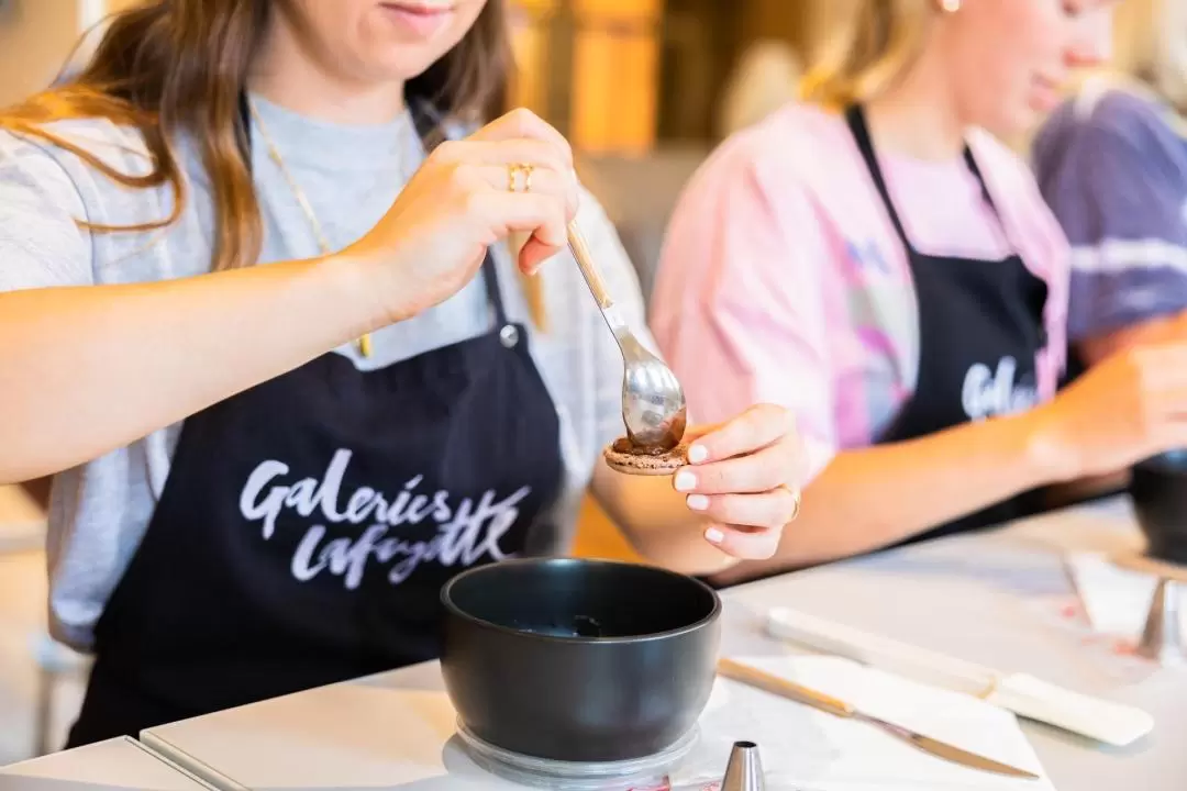 Macaron Baking Class in Galeries Lafayette Paris