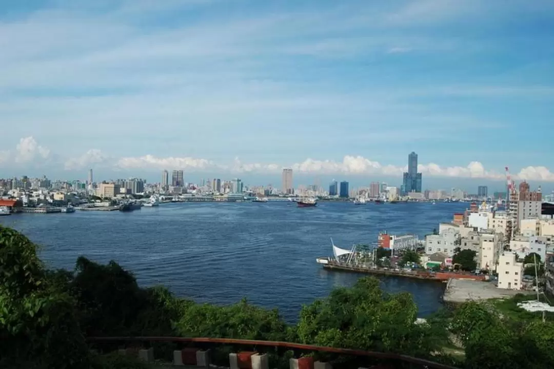 Private Custom Kaohsiung Day Tour