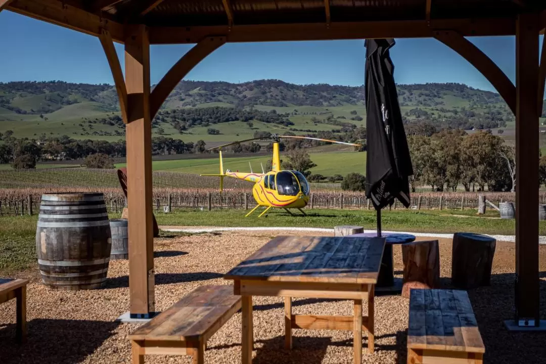 阿得雷德南巴羅沙谷私人直升機景觀飛行之旅（Barossa Helicopters 提供）