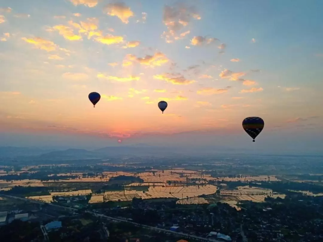 Sunrise Hot Air Balloon Flight with Champagne and Spa Package by Fah Lanna in Chiang Mai