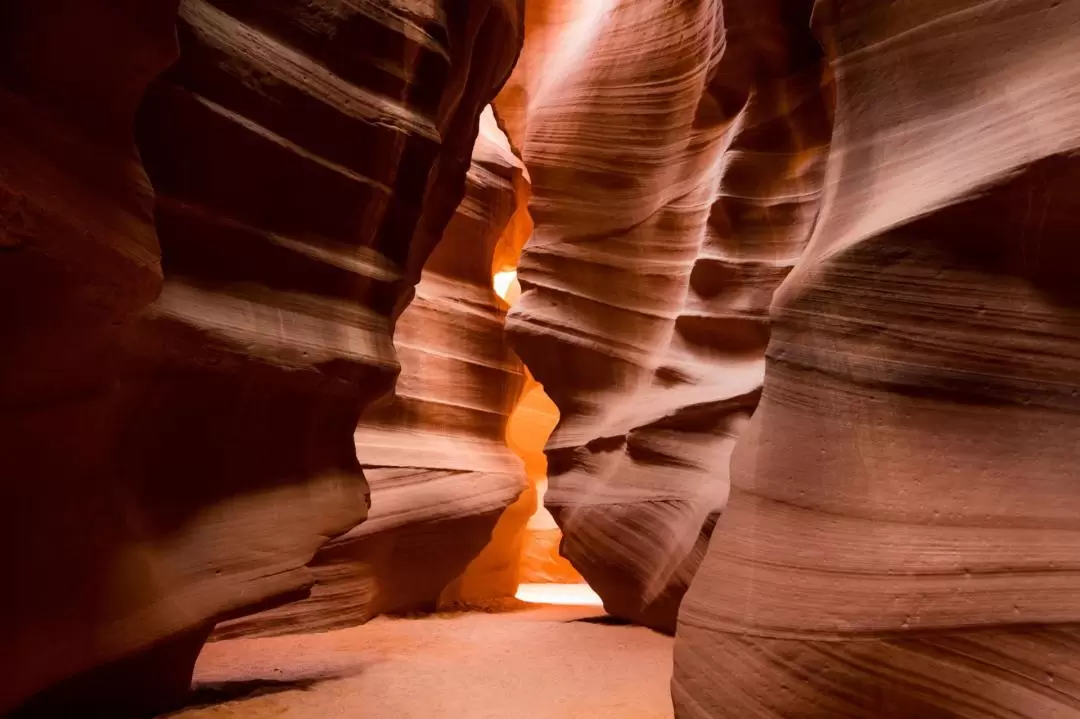 Upper Antelope Canyon Entry Ticket with Guided Tour