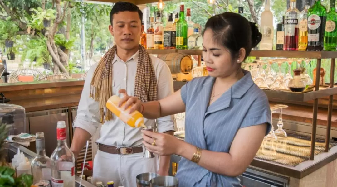 Cocktail Class at FCC Angkor in Siem Reap