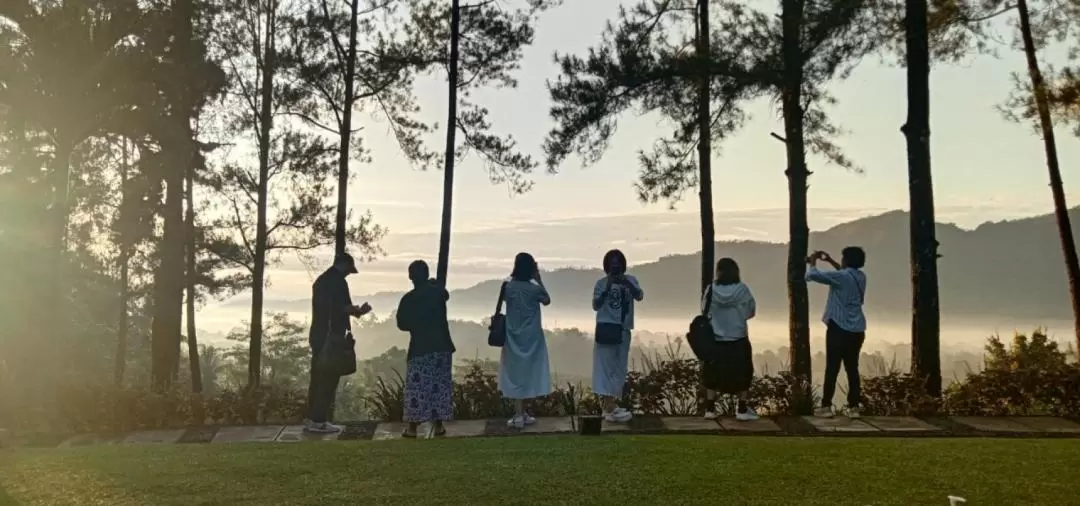 Sunrise from Dagi Hill and Temples Tour in Yogyakarta