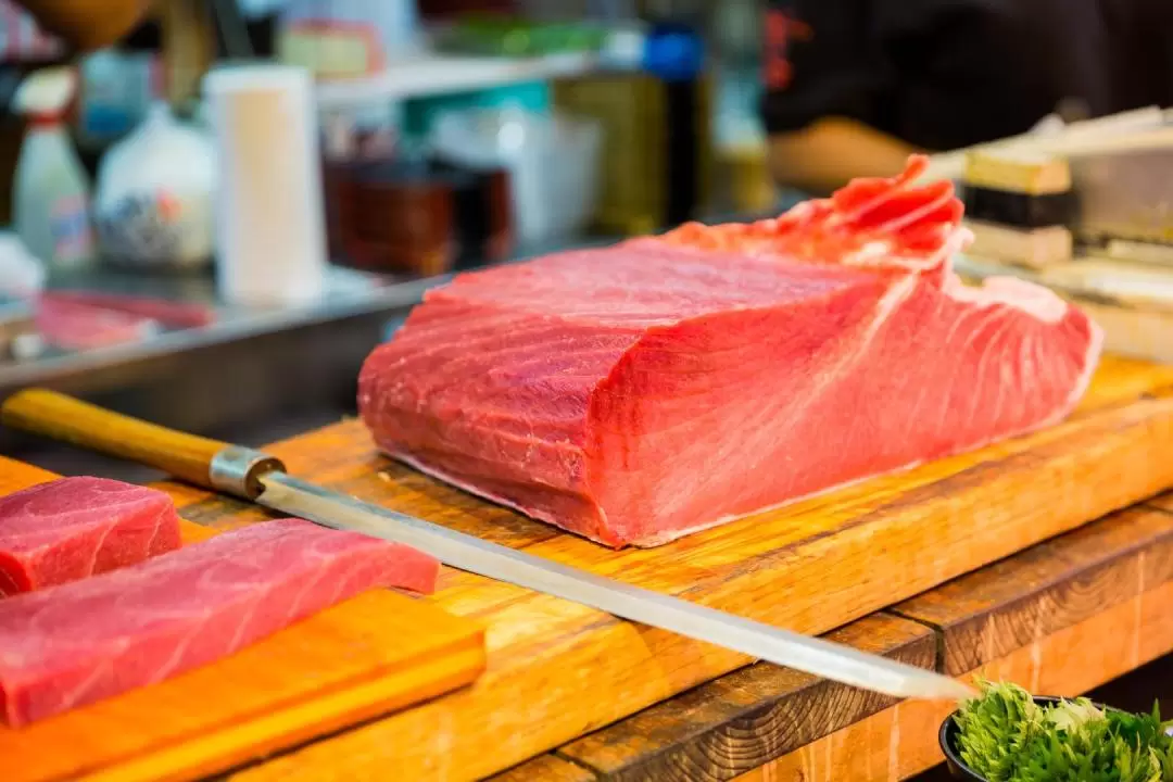 Tsukiji Fish Market Food and Drink Half Day Tour