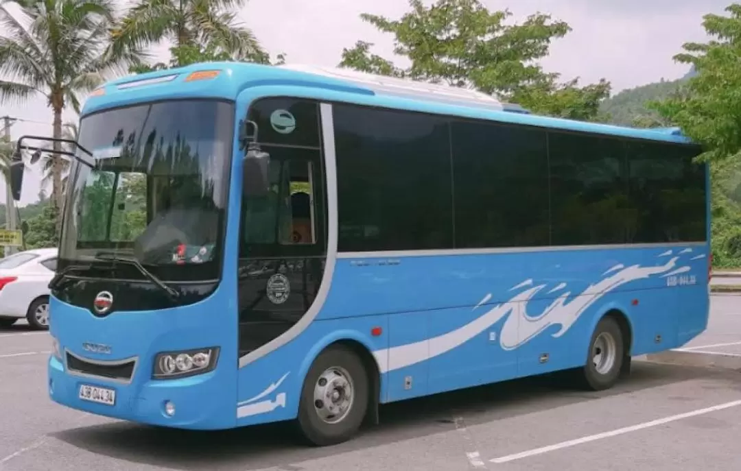 Shared Bus Transfers between Hoi An and Ba Na Hills