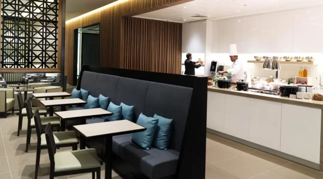 런던 히드로 공항 라운지 서비스 (Plaza Premium Lounge)