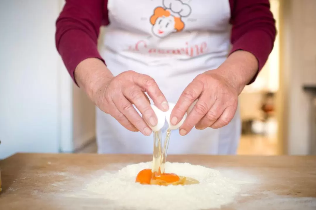 Pasta and Tiramisu Cooking Class Experience in Florence