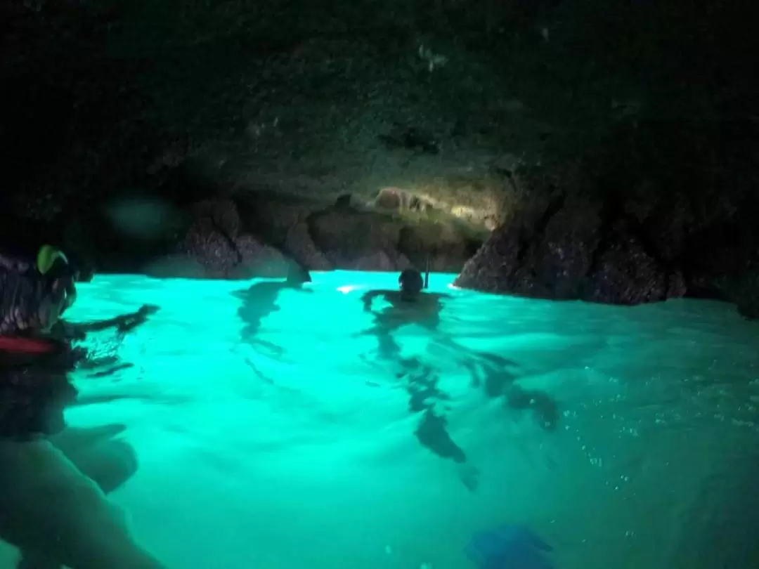 ヤワサム島・タル島 シュノーケリングツアー（クラビ発）