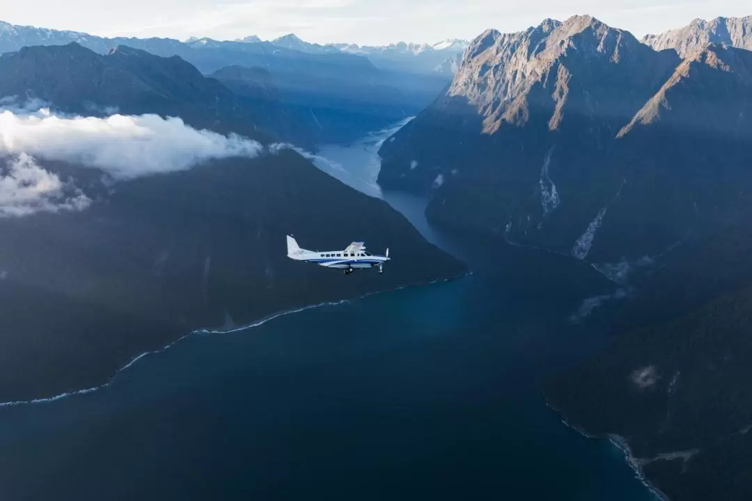 Milford Sound Scenic Flight from Queenstown