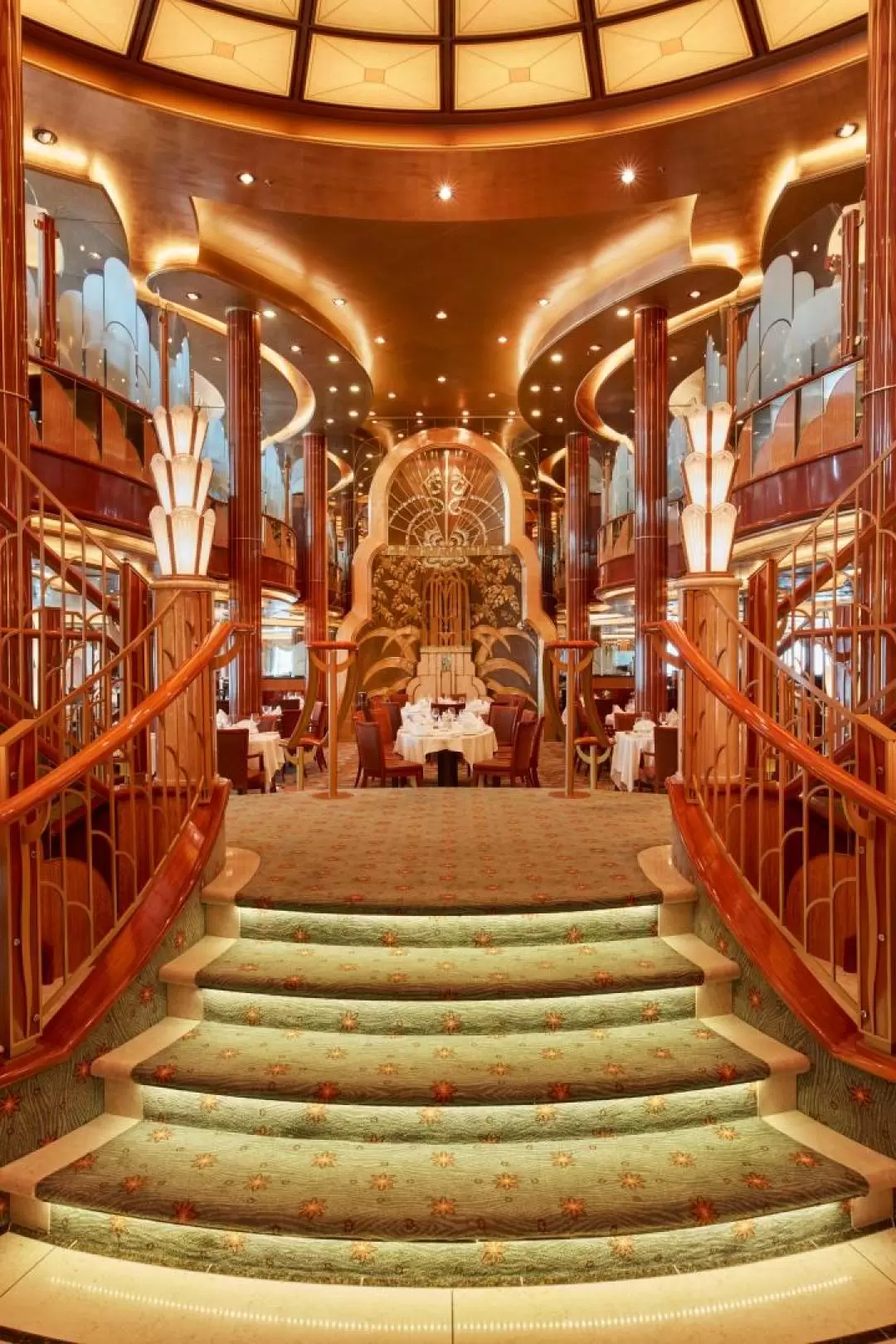 Queen Elizabeth by Cunard (Singapore to Fremantle, Perth 8 Nights Cruise)