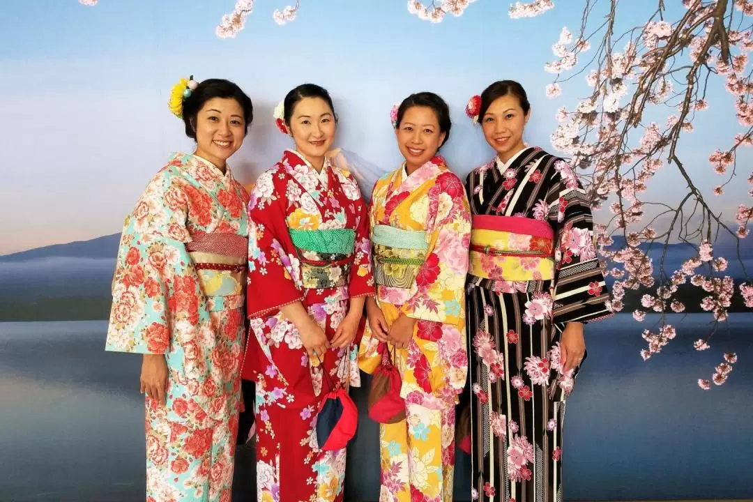 Tea Ceremony and Kimono Experience at Kominka Cafe in Yamanashi