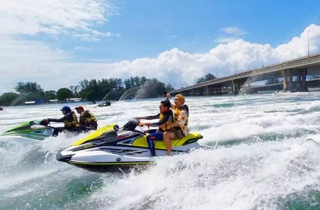 Somnam watersports at Patong Beach