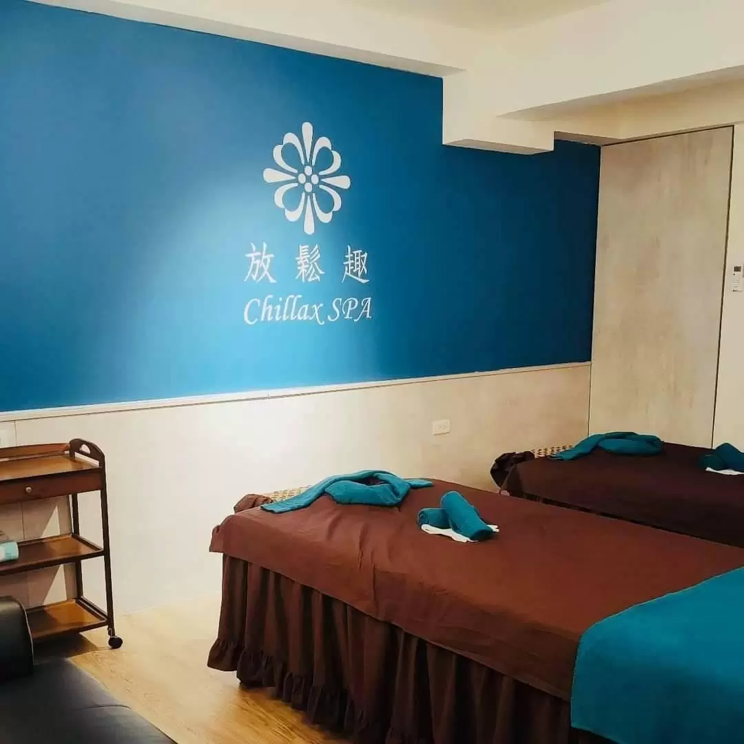 Oil Massage, Ear Cleaning, Ear Candle, Pregnancy Massage, Facial Care, and Waxing at Chillax SPA