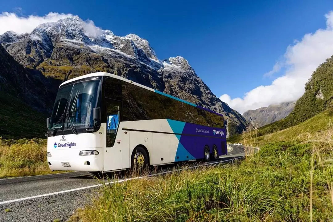 Milford Sound Day Tour from Queenstown or Te Anau by GreatSight