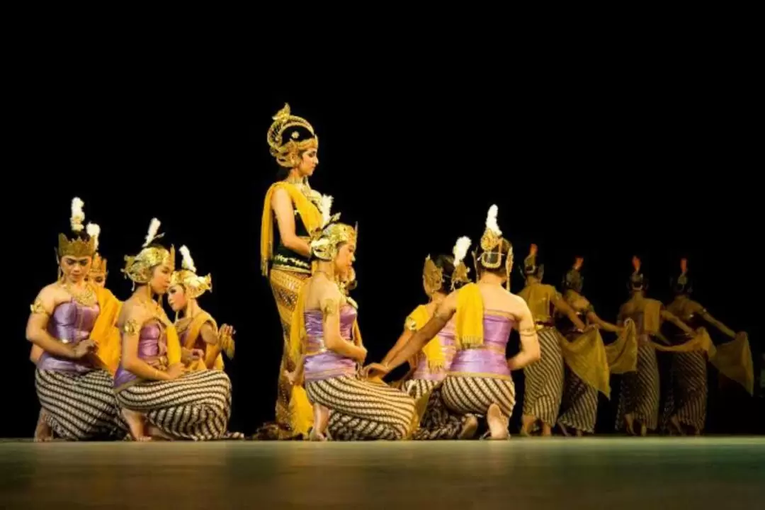 Prambanan Sunset  Tour and Ramayana Ballet Performance On Schedule in Yogyakarta