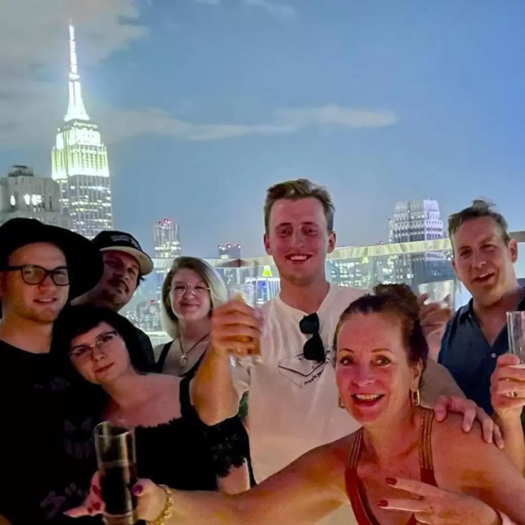 Ultimate Rooftop Bar & Lounge Night Tour NYC