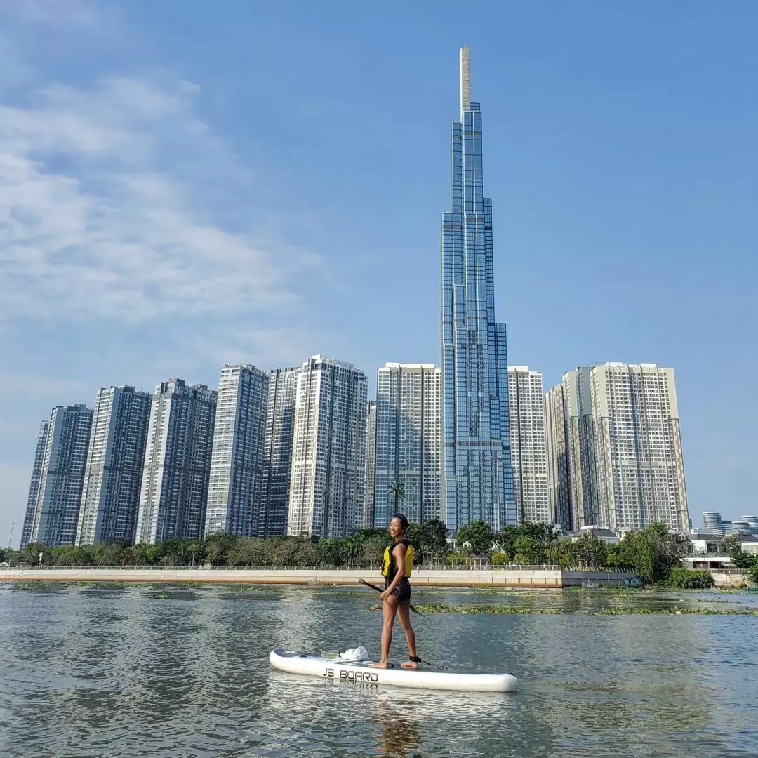 胡志明市西貢河 SUP 立式划槳體驗