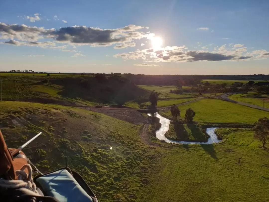 Geelong Hot Air Balloon Flight including breakfast 