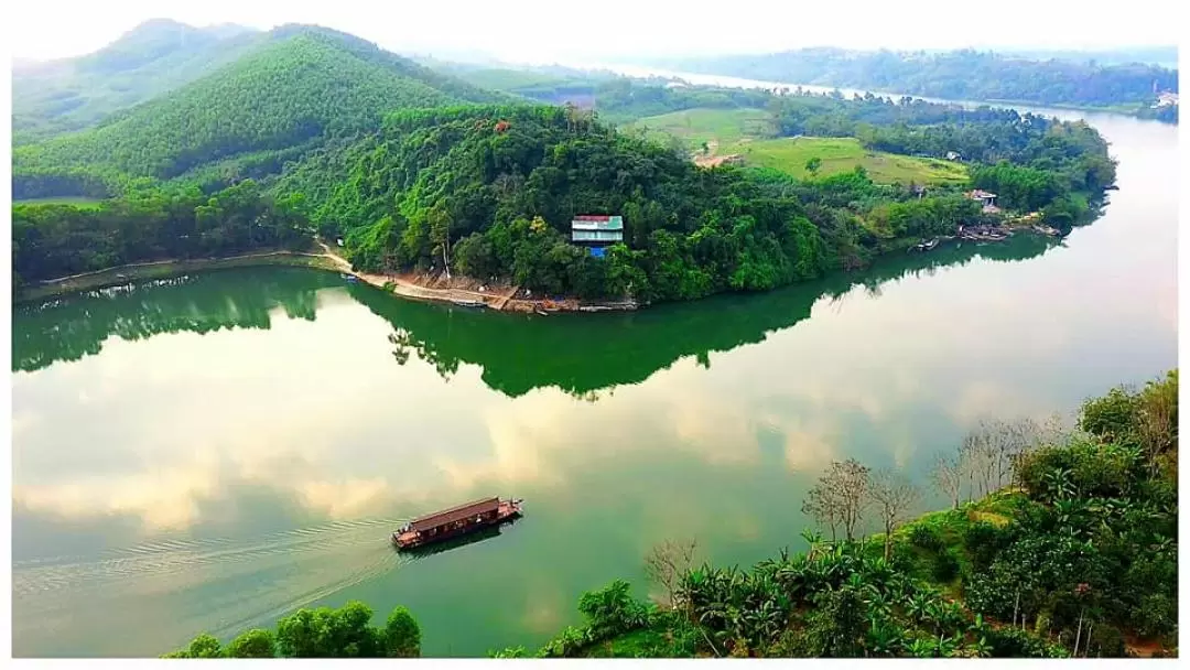 Afternoon Tea Perfume River Sunset Cruise Experience in Hue City