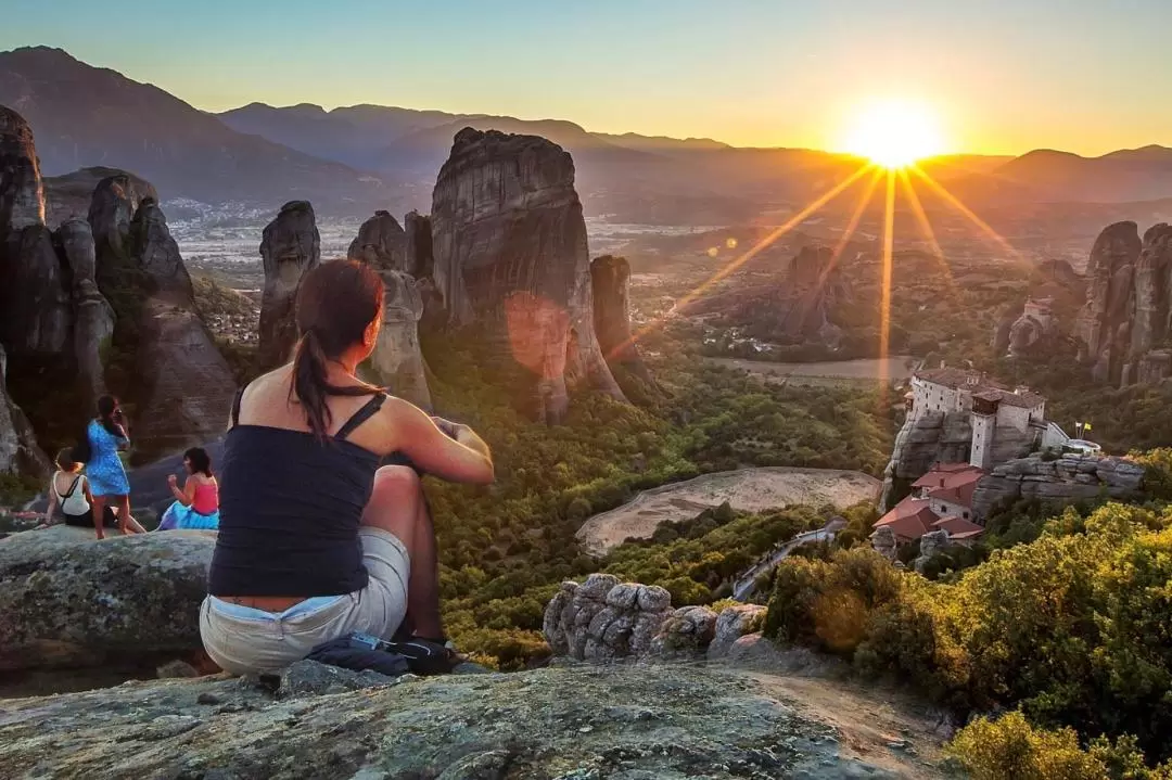 Meteora 2 Days Tour from Athens with Local Guide and Hotel