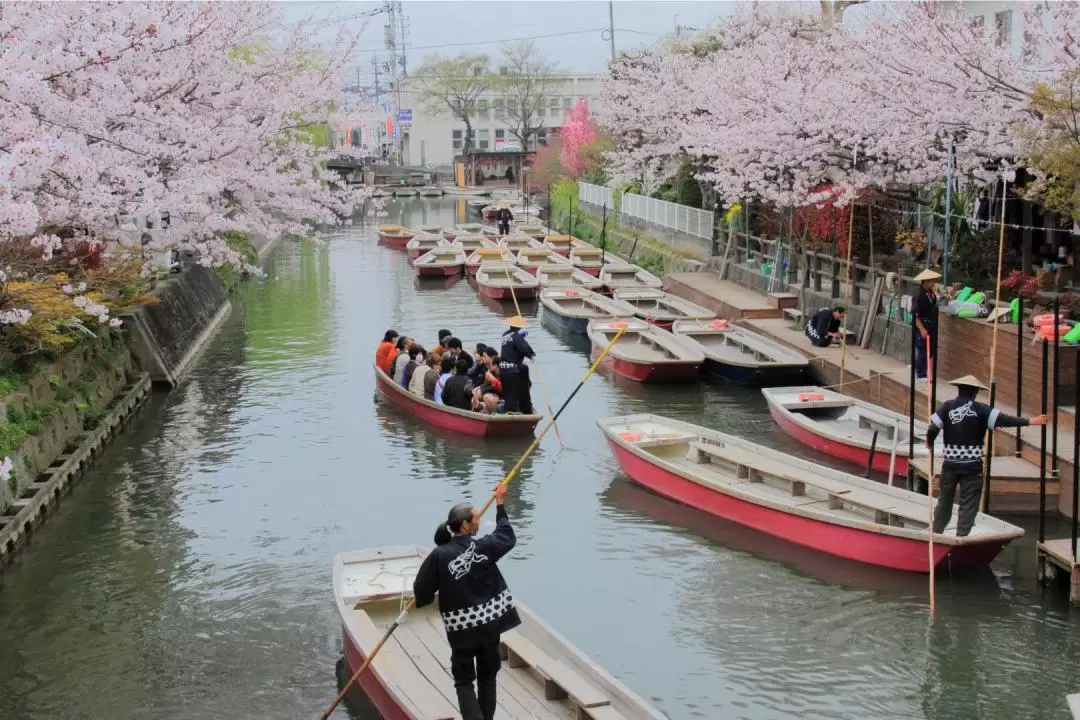 Yanagawa River & Tosu Premium Outlets Trip with Strawberry Picking