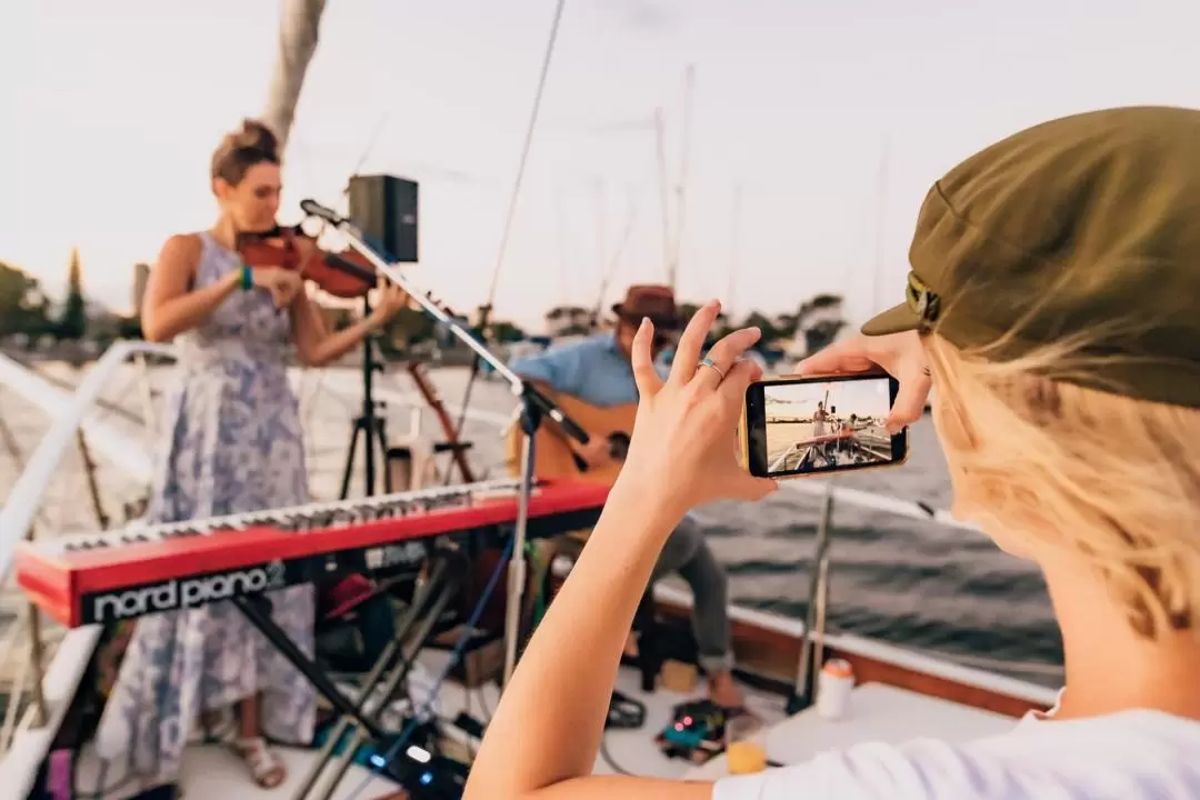 Sunshine Coast Sunset Cruise Trip with Live Music