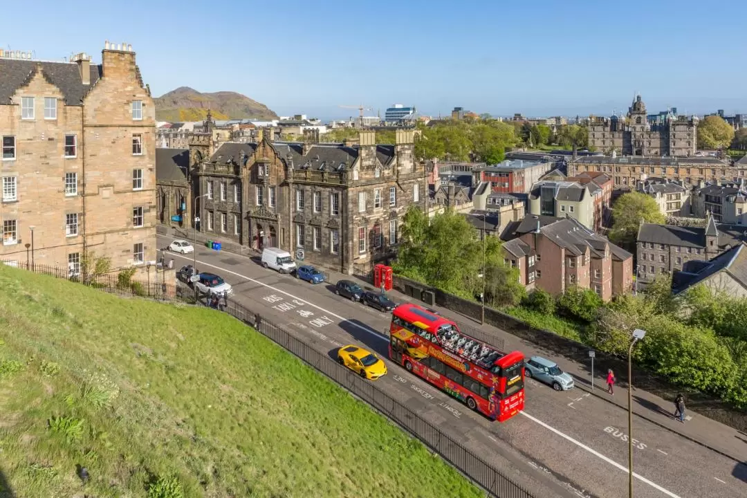 Edinburgh Hop-On Hop-Off City Sightseeing Bus Pass