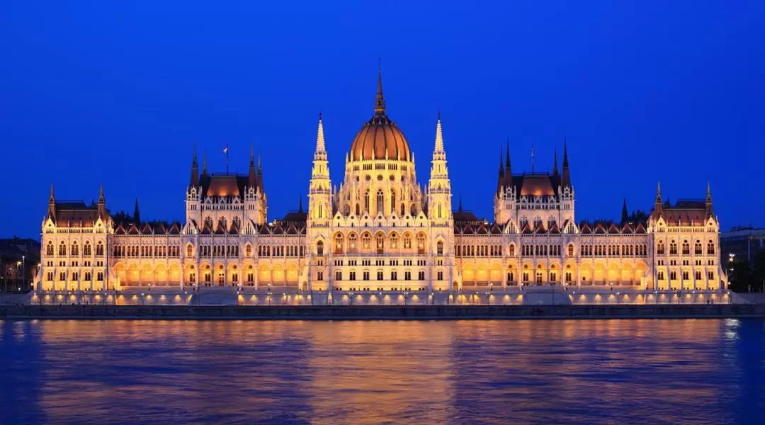 Budapest Day Tour from Vienna