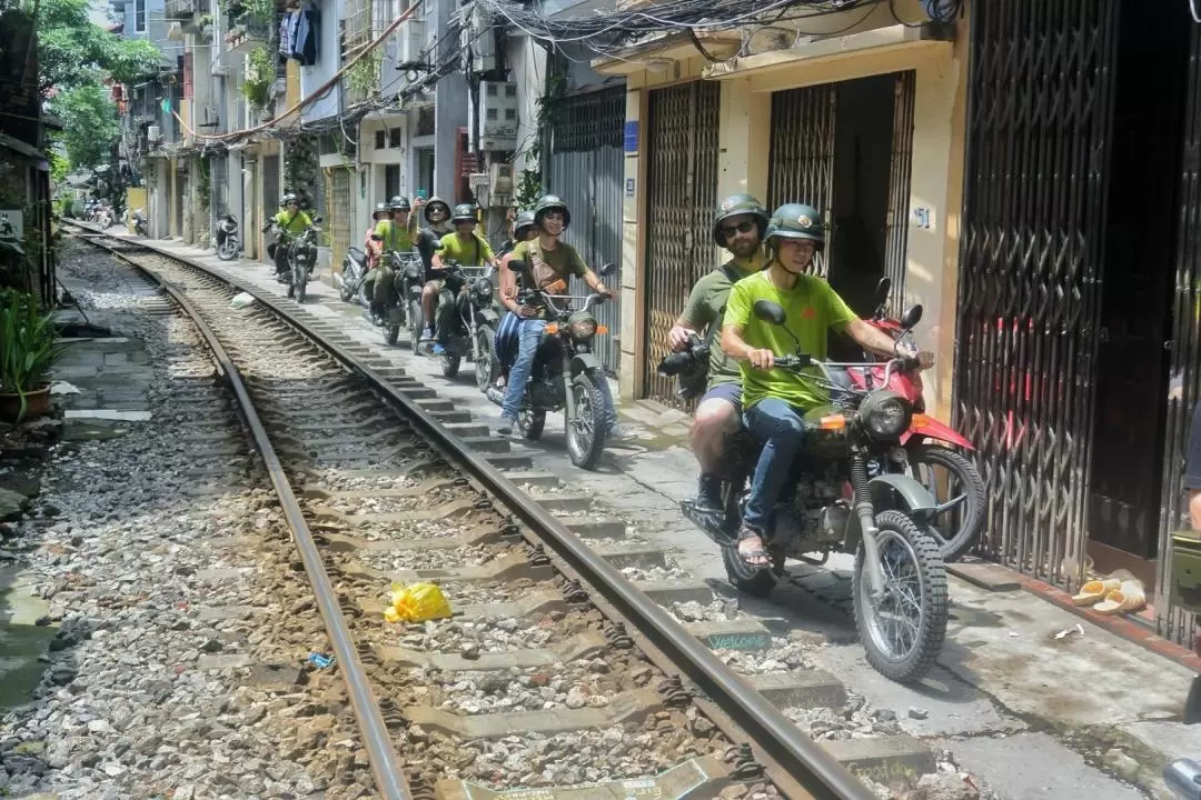 Hanoi Vintage Minsk Motorbike Tour: Culture, Sight & Fun on Minsk