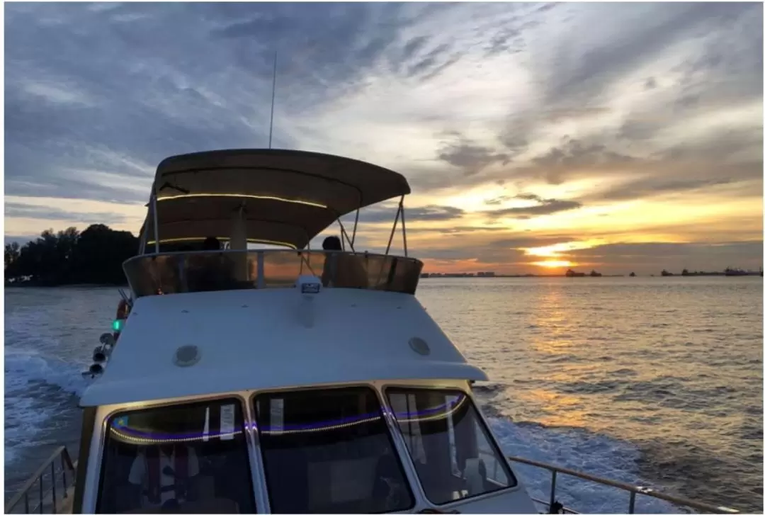 Sunset City Skyline Cruise with Mocktail - Yachtcruisesg