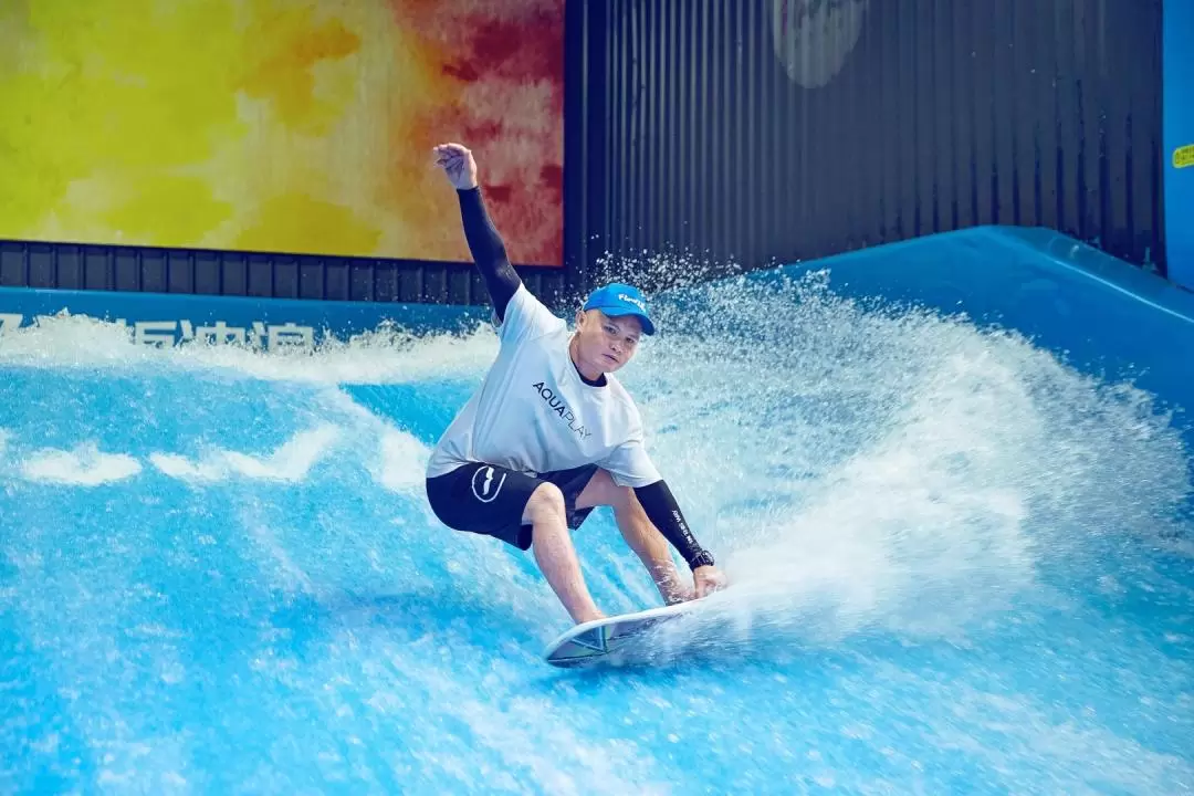 Shenzhen FlowLife Tuoji Indoor Skateboarding and Surfing Club Experience