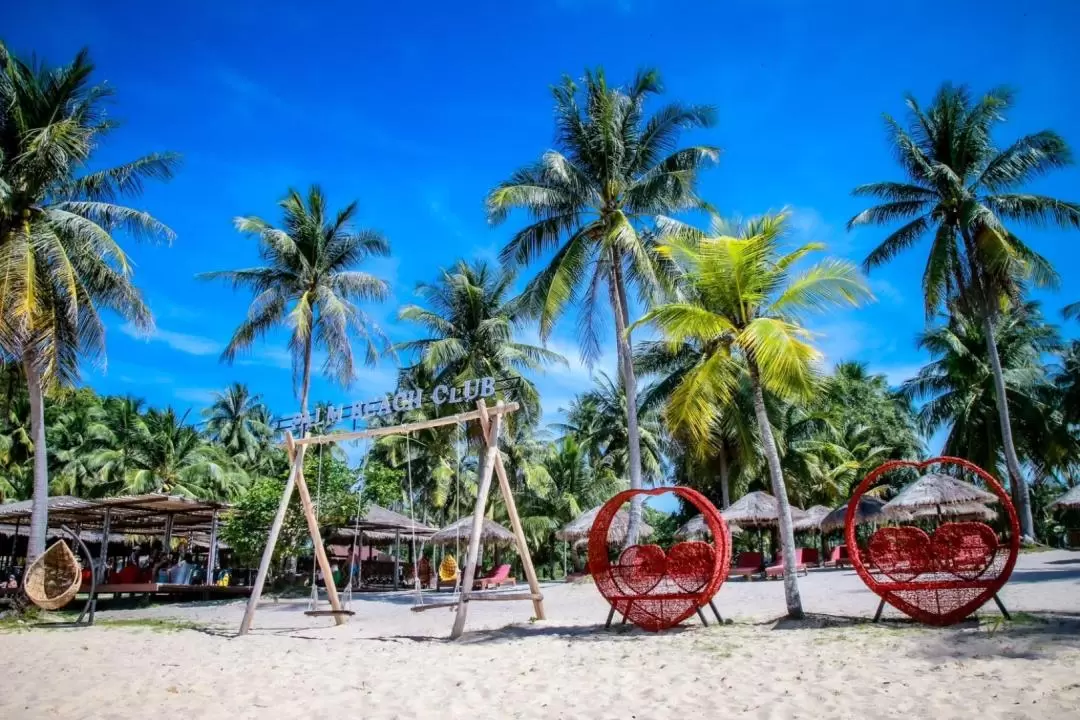 James bond Hong Island and Leam haad Beach Speedboat Tour From Phuket