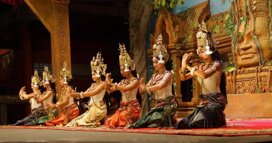 Amazon Angkor Restaurant Apsara Cultural Show and Dinner