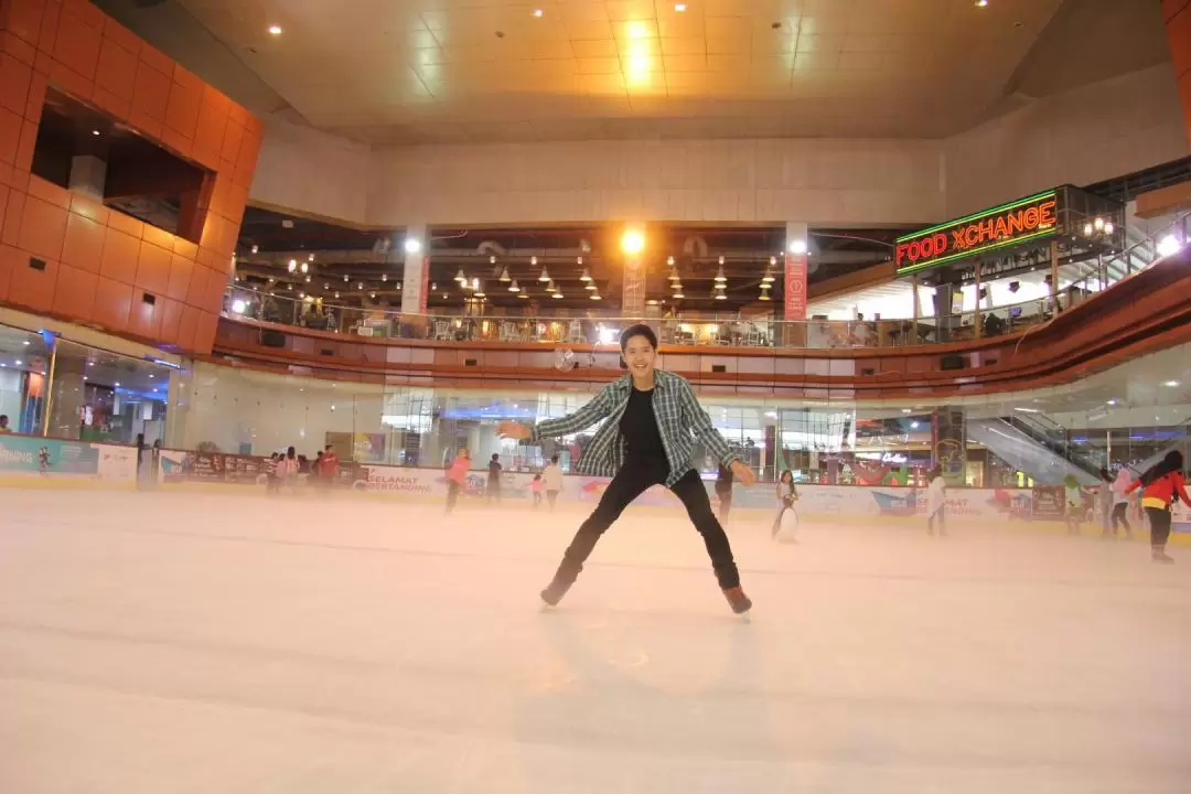 BX Ice Rink Ticket in Tangerang Selatan