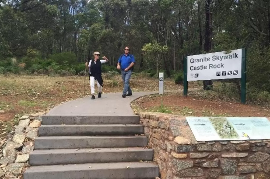 Granite Skywalk Tour with Lunch from Albany