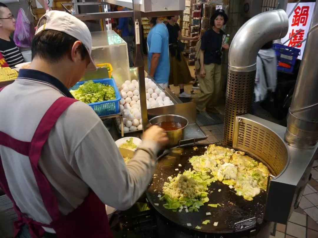 Taipei Night Market Michelin Food Tour in Ningxia Night Market