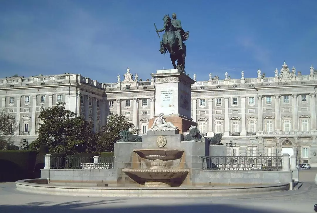 Madrid Royal Palace Guided Tour with Skip-the-line Access