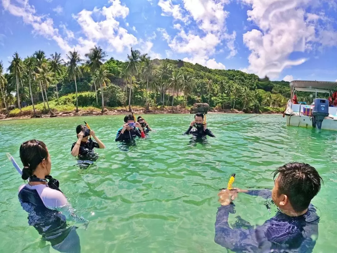 Phu Quoc Snorkeling Day Tour for Small-Group by Speedboat: Explore Phu Quoc Coral Mountain & Half-moon Reef