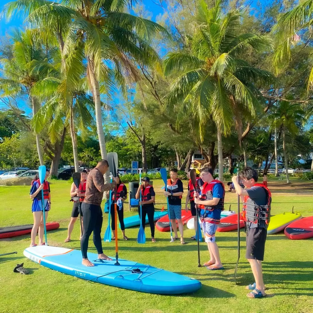 Stand Up Paddle Boarding Lesson & Safari in Kota Kinabalu