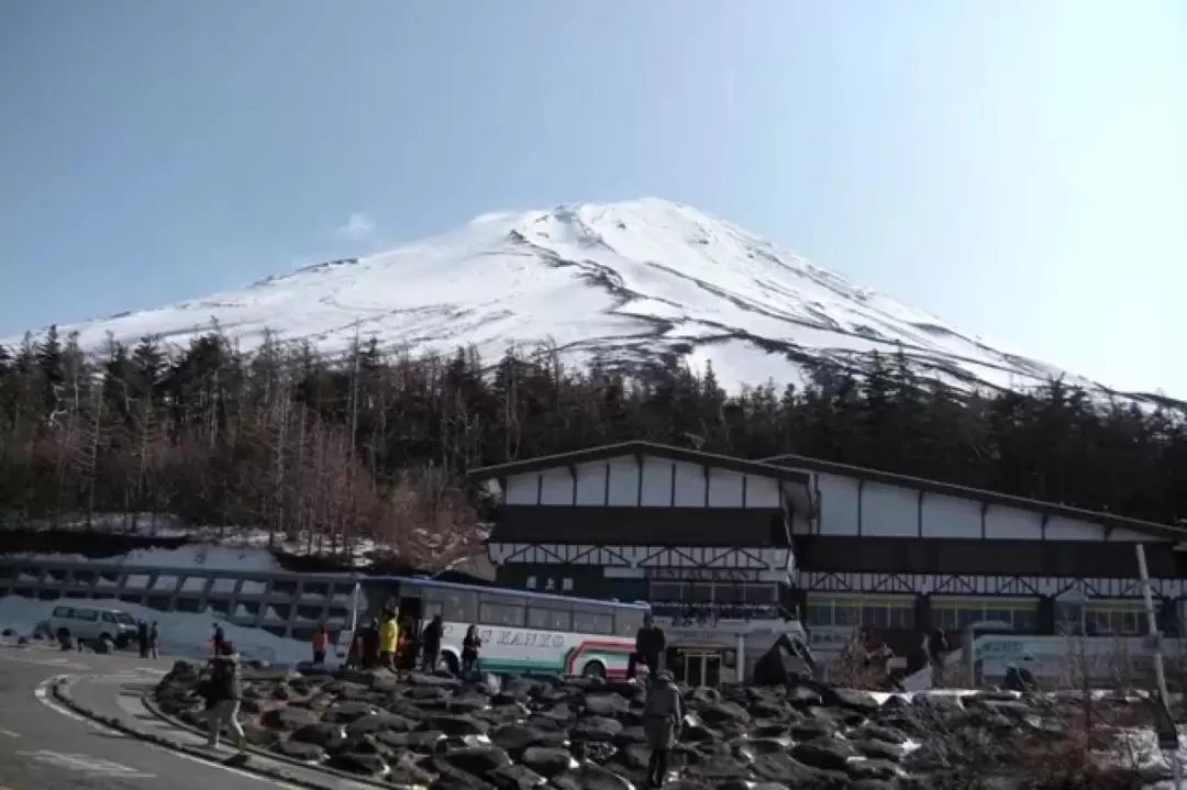 Mt Fuji Classic Route Day Tour from Tokyo (Chinese/English Guide)