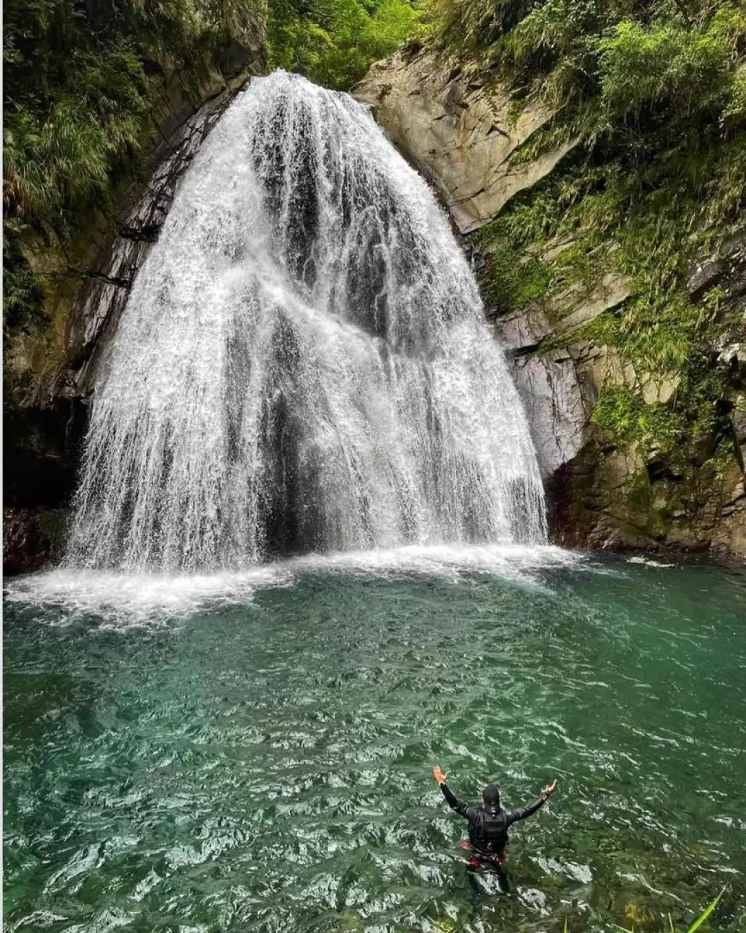 Shanzi Waterfall River Trekking in Yilan