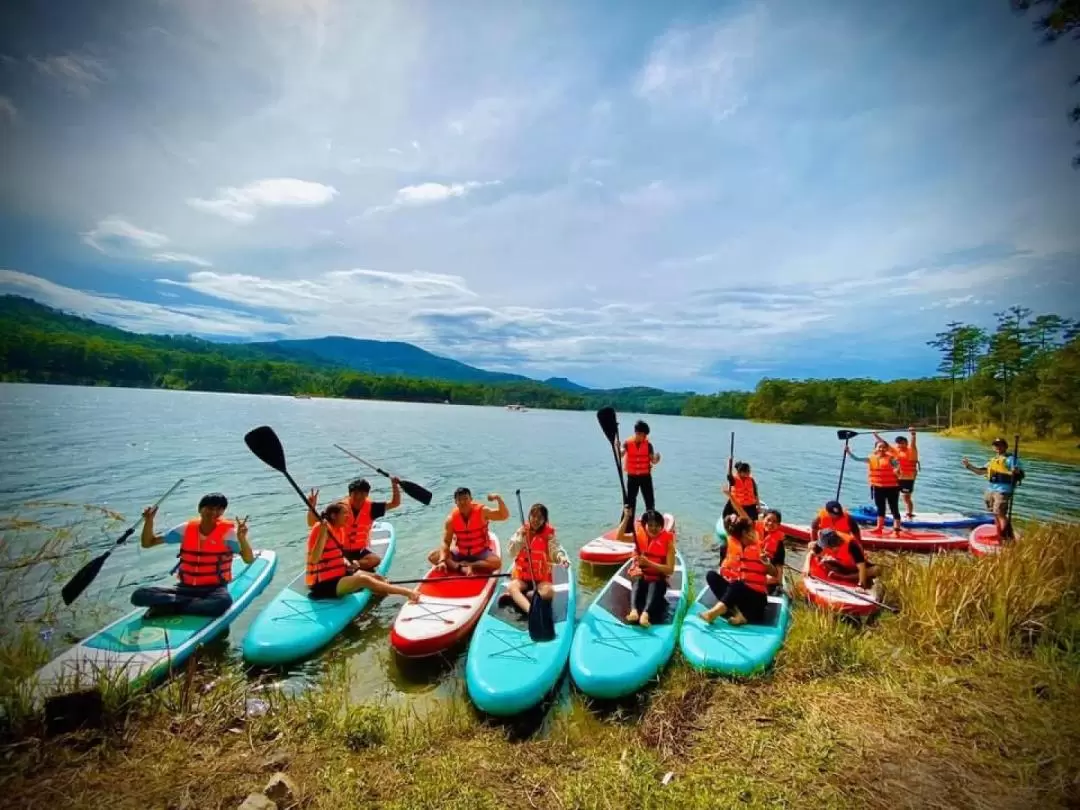 Half-day Tuyen Lam Lake SUP Tour in Da Lat