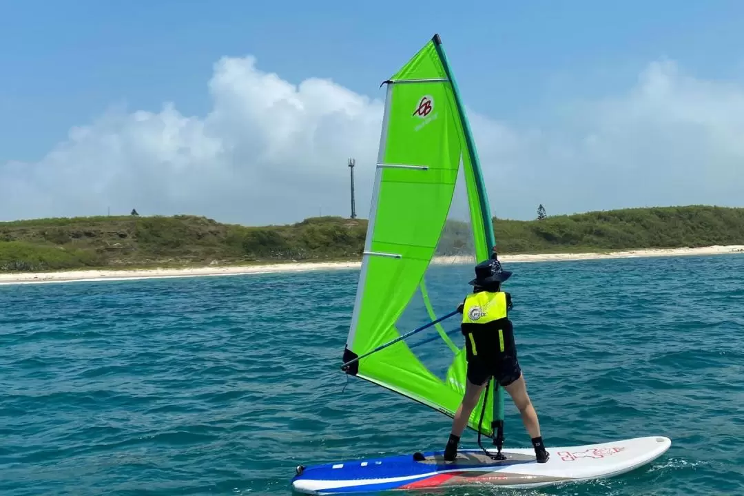 澎湖水上活動：青灣海上風浪板體驗