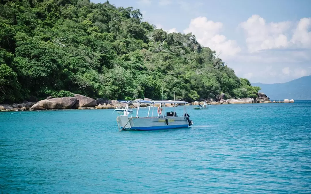 Fitzroy Island Day Tour & Water Activities