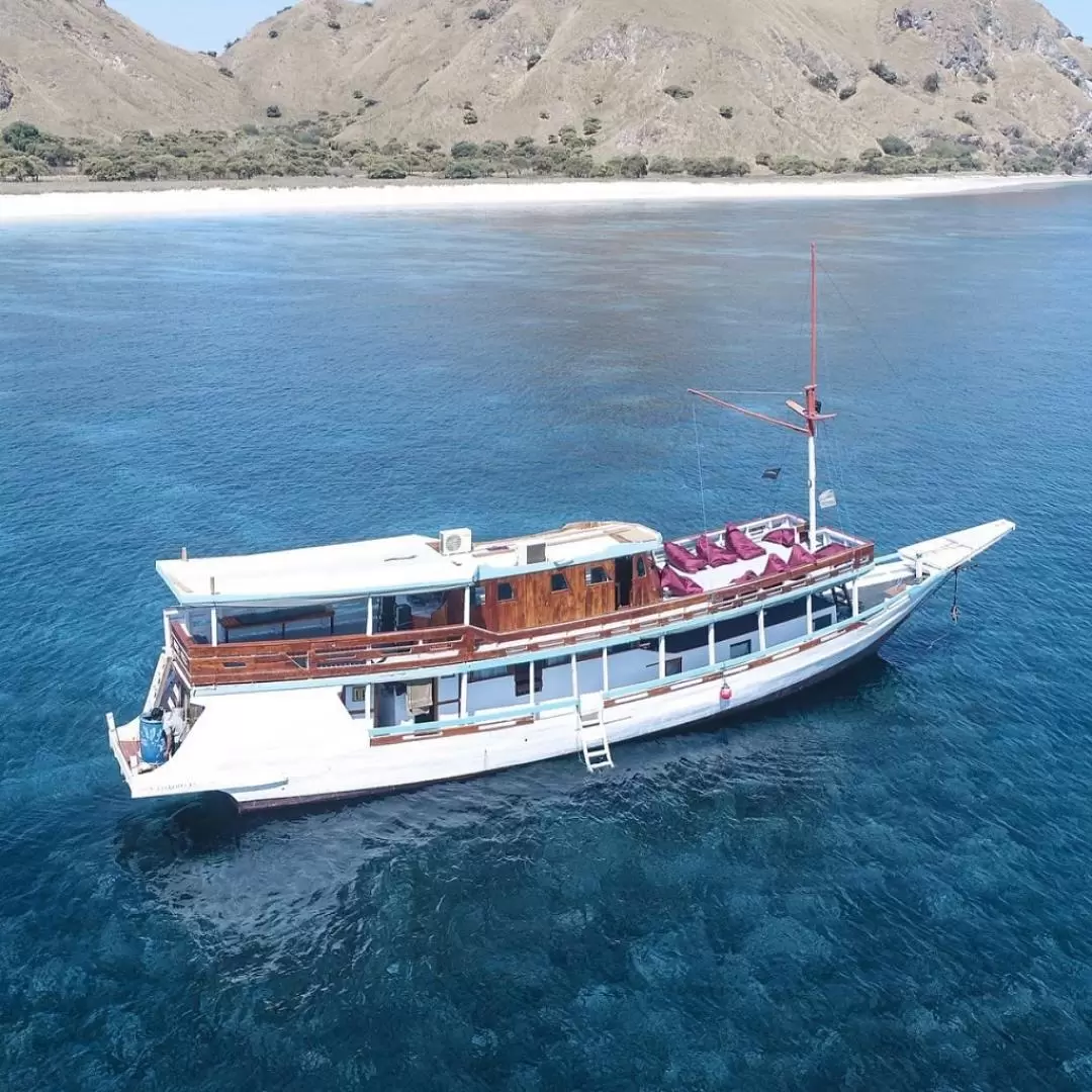 3D2N Standard Phinisi Sailing Komodo Tour 