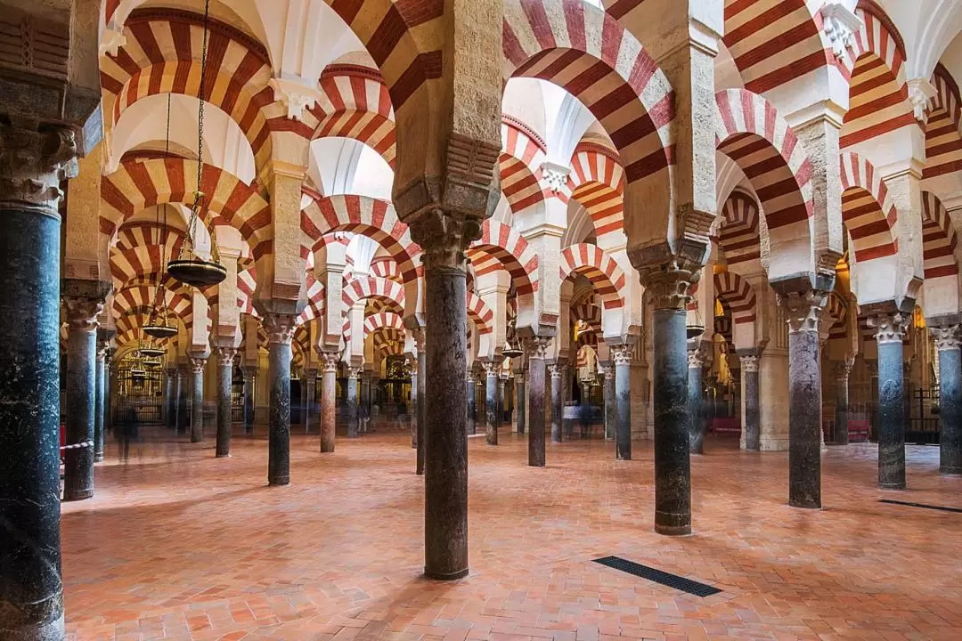 Mosque of Cordoba and Jewish Quarter Day Tour